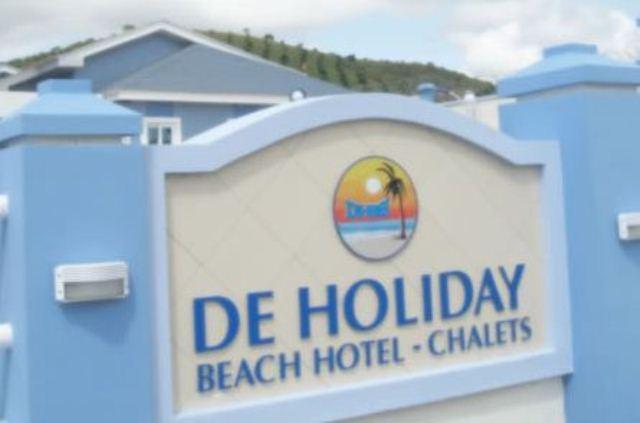 De Holiday Beach Hotel Kokrobite Exterior photo